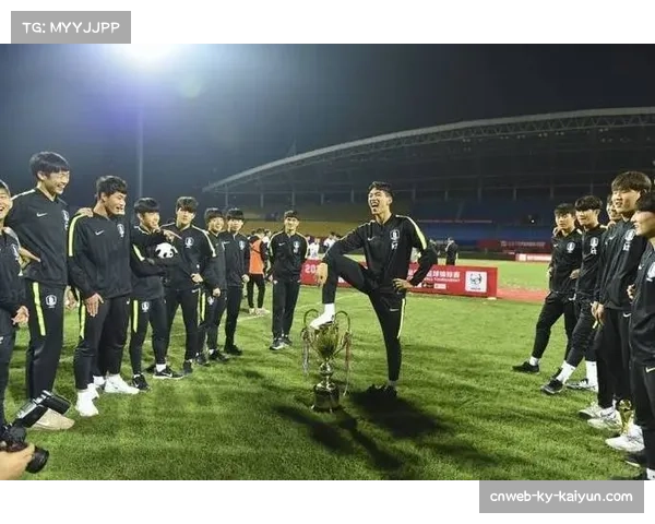 乌兹别克斯坦队身体强悍 熊猫杯展中亚足球风格